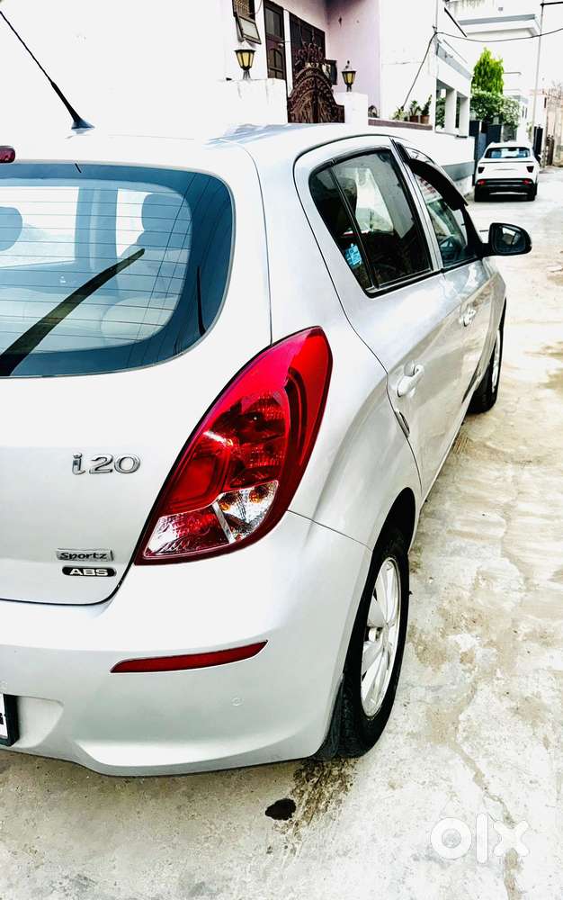 Hyundai I20 2010-2012 1.2 Sportz Option, 2012, Petrol