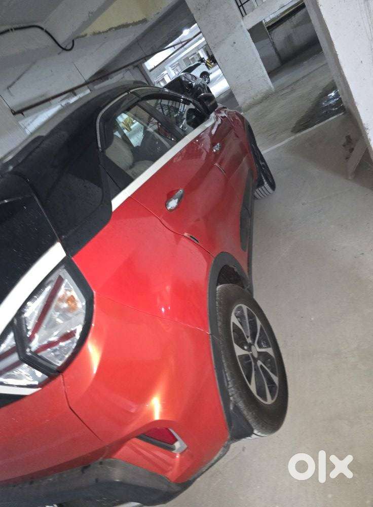 Tata Nexon 1.2 Revotron Xz Plus Dual Tone, 2021, Petrol