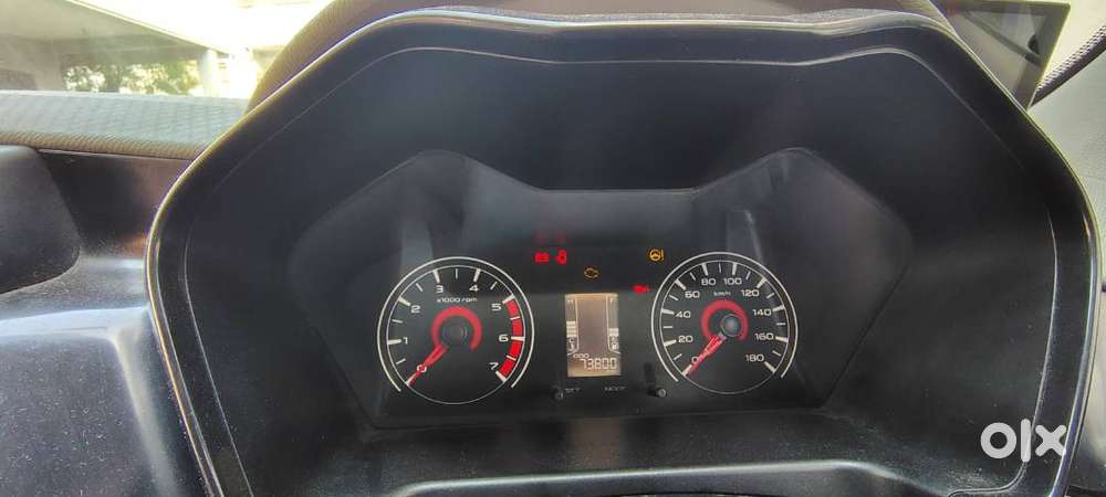 Mahindra Kuv 100 4+ G80 6s 2017 Petrol Good Condition