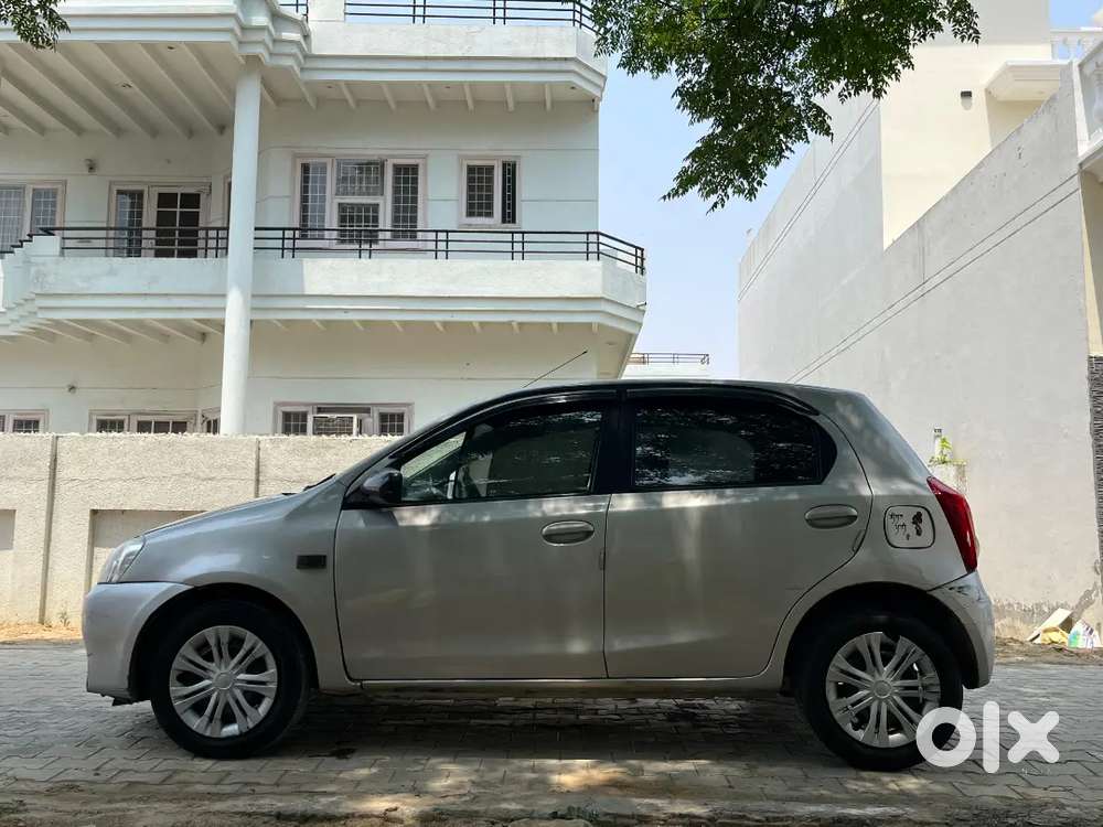 Toyota Etios Liva 2012
