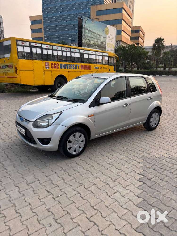 Ford Figo, 2011, Petrol