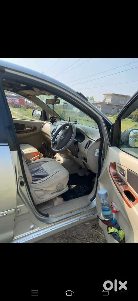 Toyota Innova 2008 Diesel 268000 Km Driven