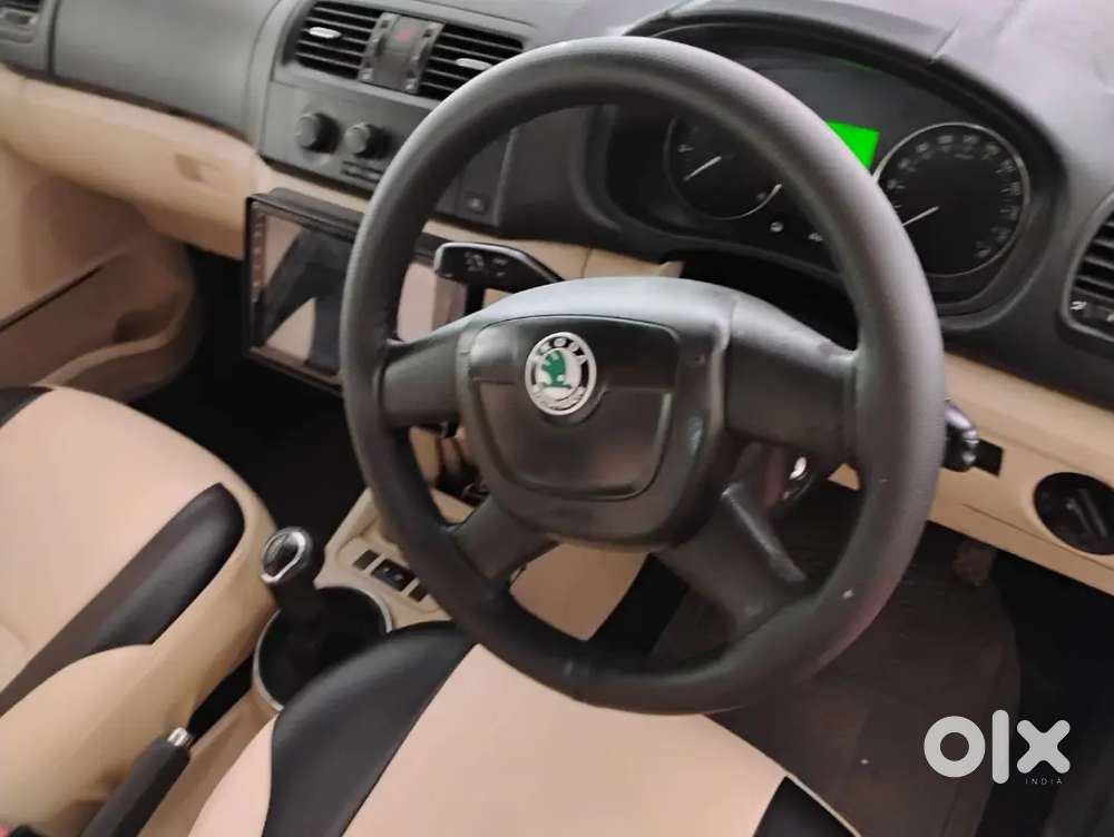 Skoda Fabia 2013 Petrol 158000 Km Driven