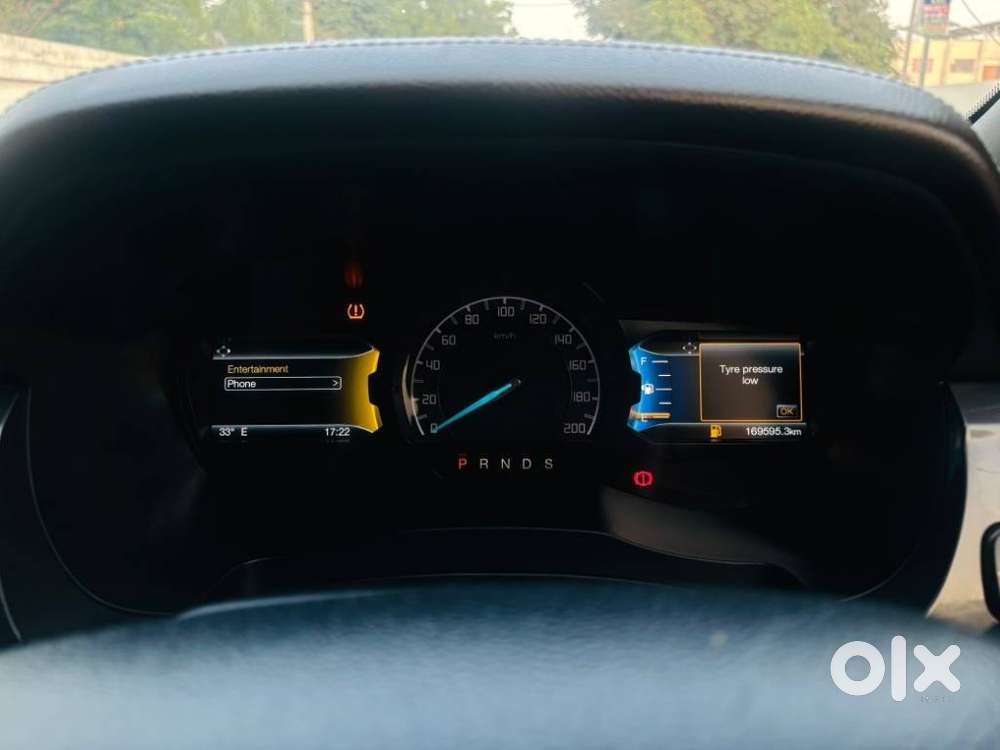 Ford Endeavour 2.2 Titanium At 4x2, 2016, Diesel