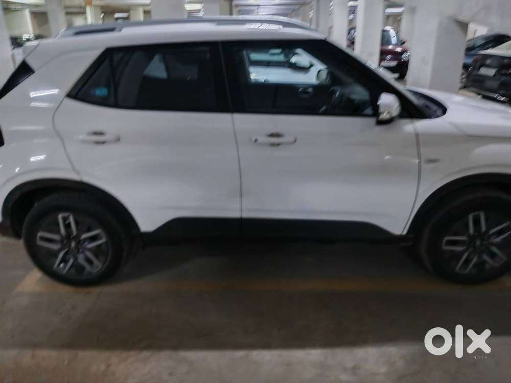 Vanue 2024 Model Turbo Dct Petrol Automatic