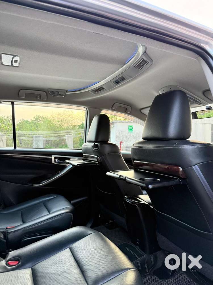 Toyota Innova Crysta [2020-ongoing] 2.4 Zx 7 Str, 2022, Diesel