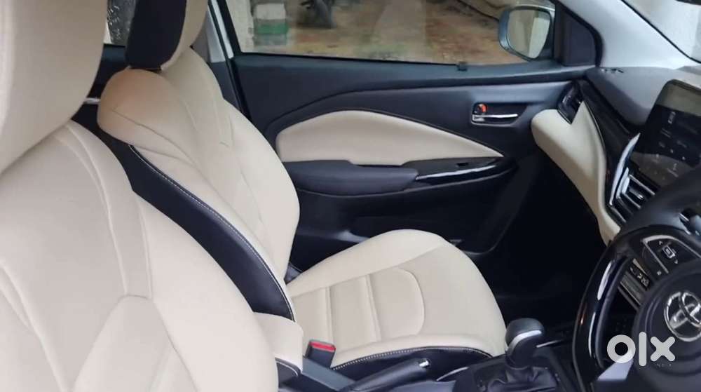 Toyota Glanza 1.2 V Petrol 2023 Amt
