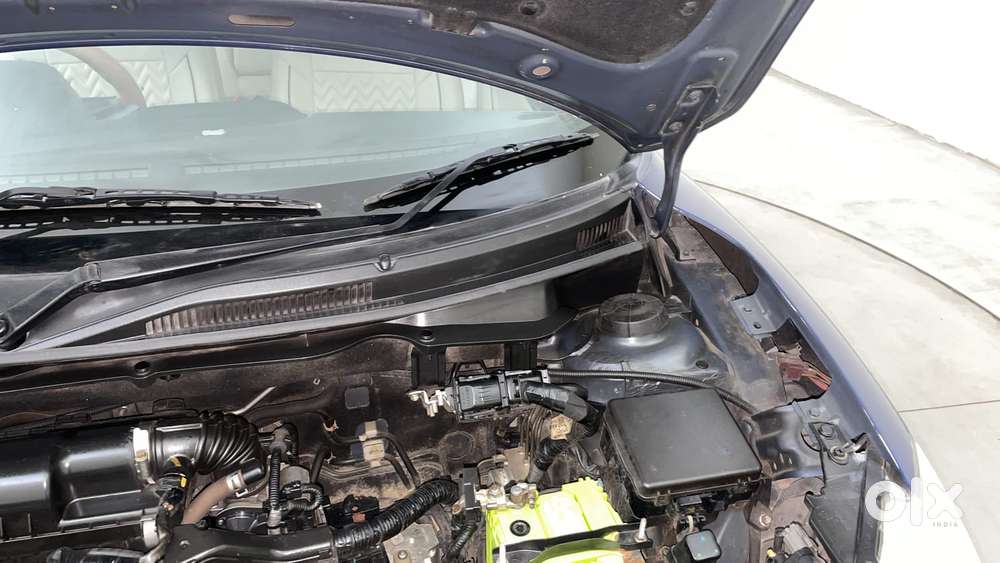 Maruti Suzuki Dzire 1.2 Vxi Amt, 2019, Petrol
