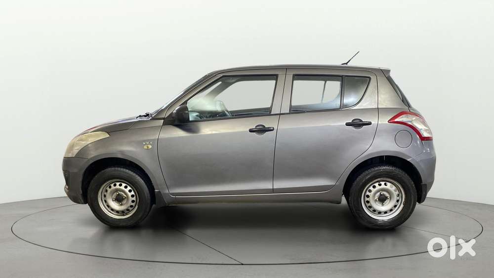 Maruti Suzuki Swift 1.2 Lxi (o), 2015, Petrol