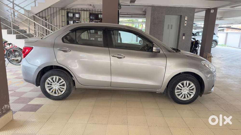 Maruti Suzuki Dzire 1.2 Vxi, 2021, Petrol