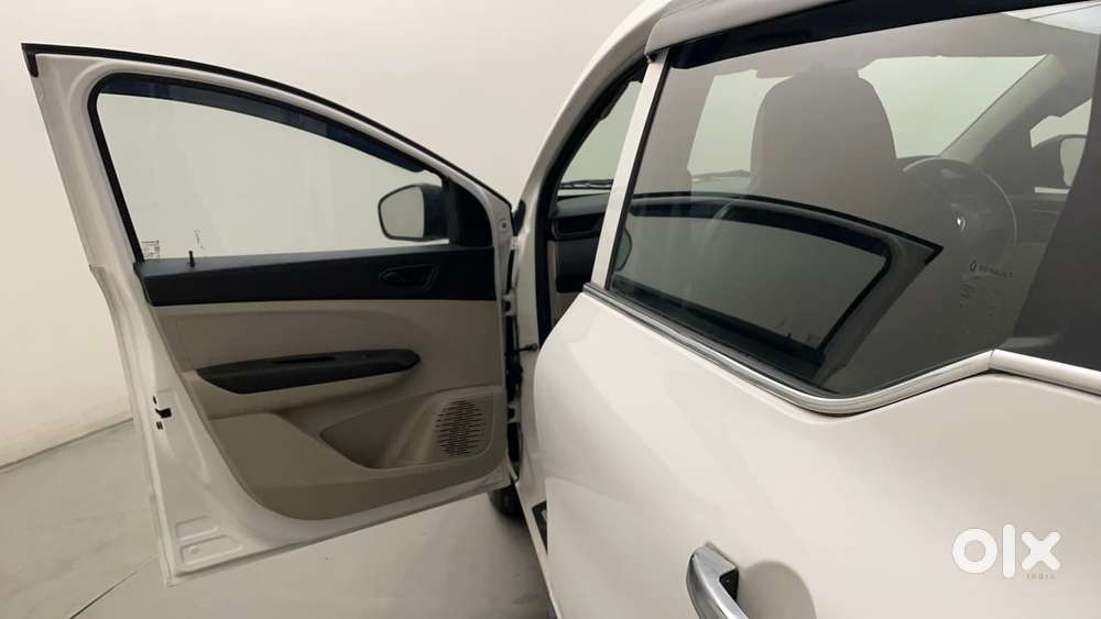 Renault Triber Rxe, 2021, Petrol