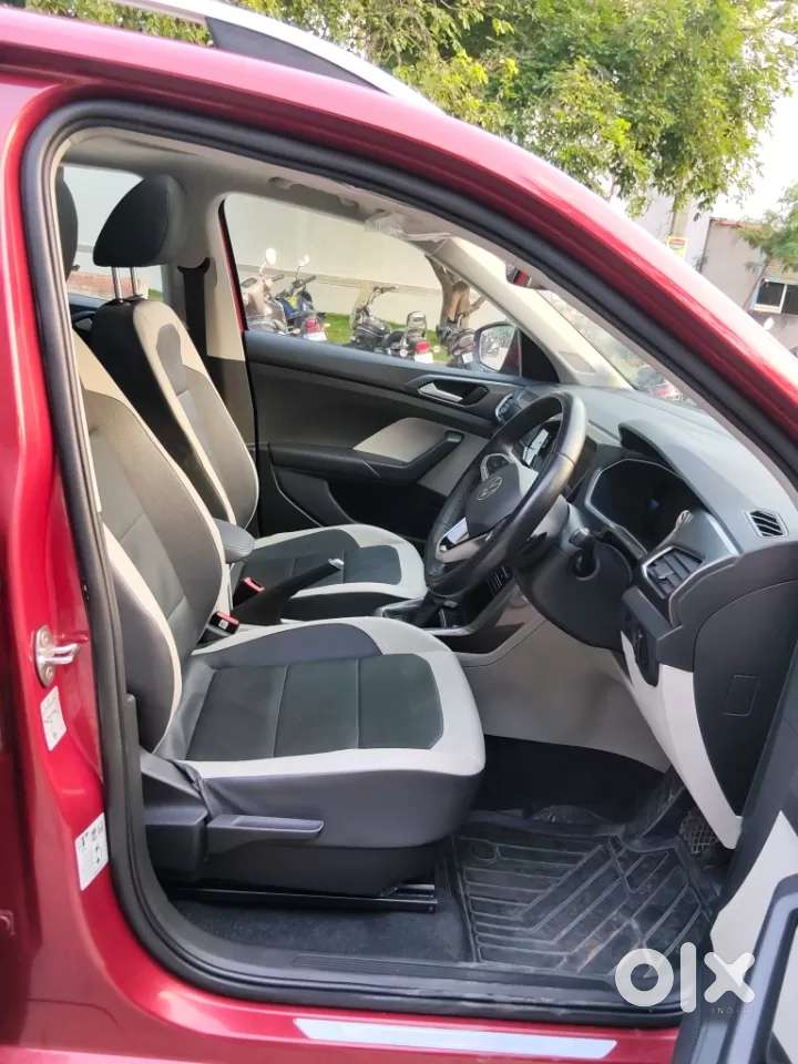 Volkswagen Taigun 1.0 Tsi Topline At, 2022, Petrol