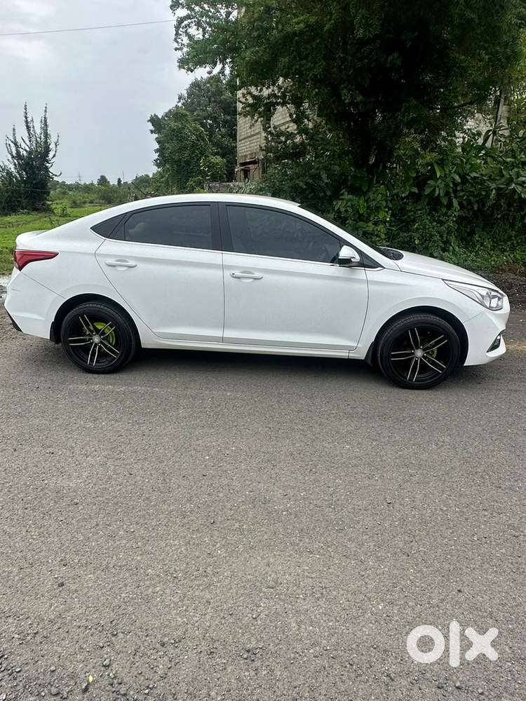 2018/10 Months Hyundai Verna Petrol