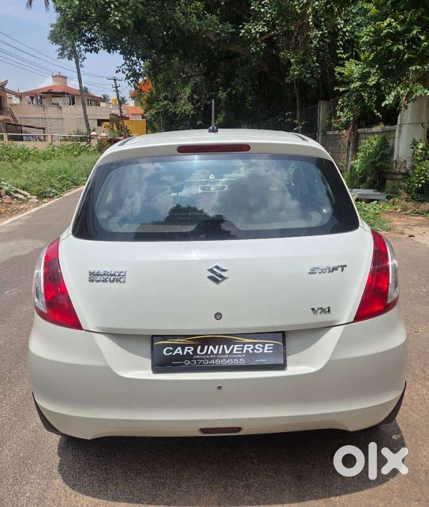 Maruti Suzuki Swift Vxi + Manual, 2015, Petrol