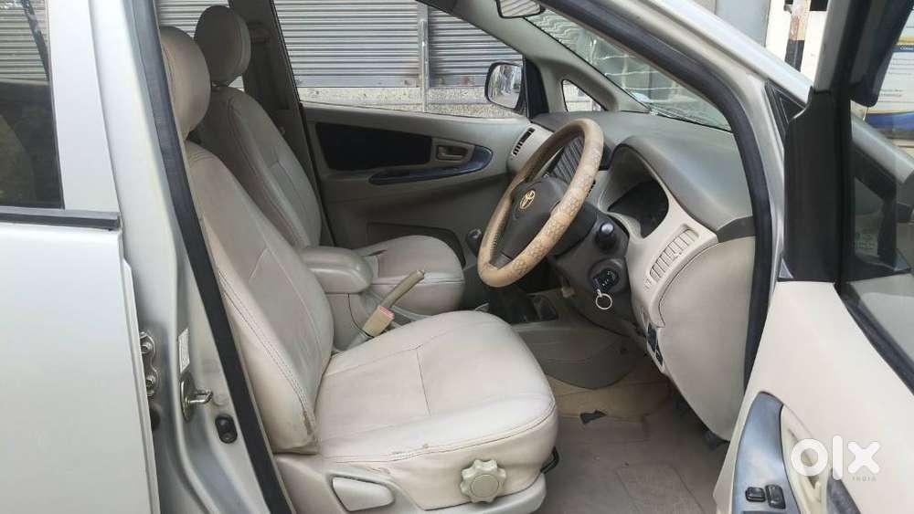 Toyota Innova 2.5 G (diesel) 7 Seater, 2011, Diesel