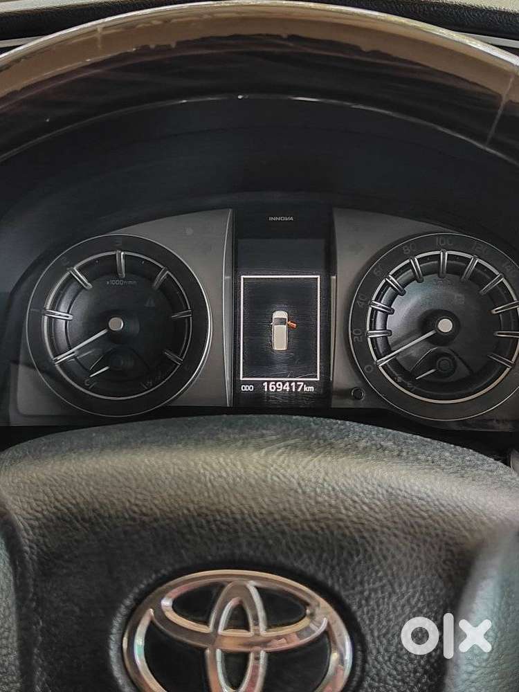 Toyota Innova Crysta 2.8 Zx At, 2017, Diesel