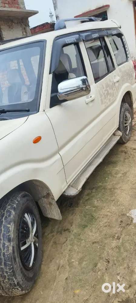 Mahindra Scorpio 2012 Diesel M2di Variant