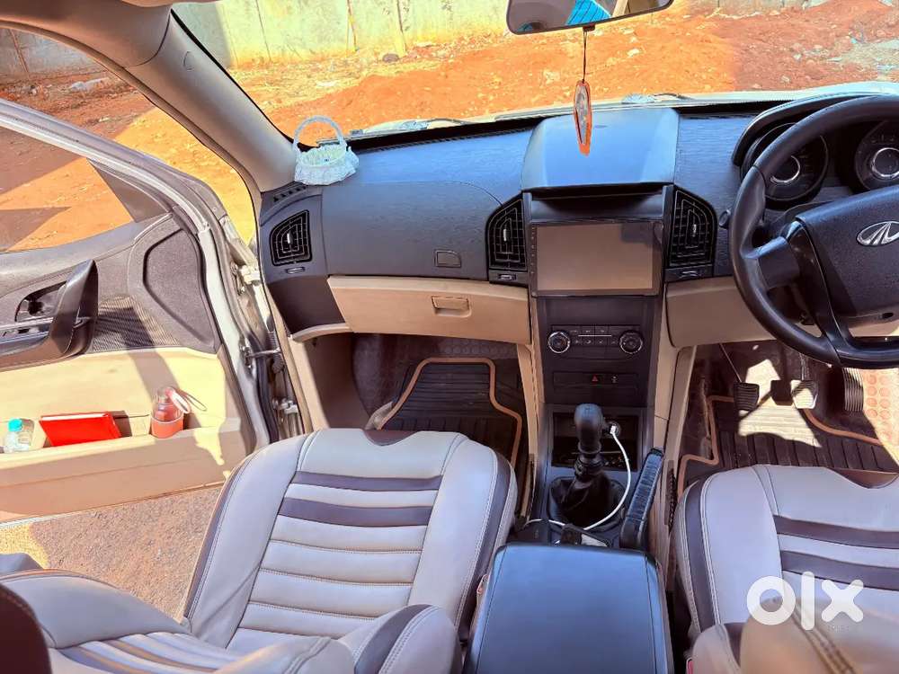 Mahindra Xuv500 2016 Diesel 137718 Km Driven