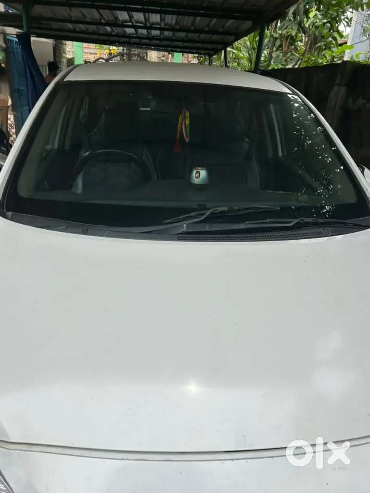 Hyundai Xcent 2017 Petrol 35000 Km Driven