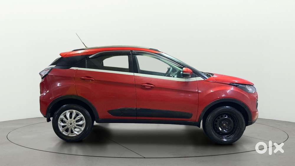 Tata Nexon 1.5 Revotorq Xma Amt (s), 2021, Petrol