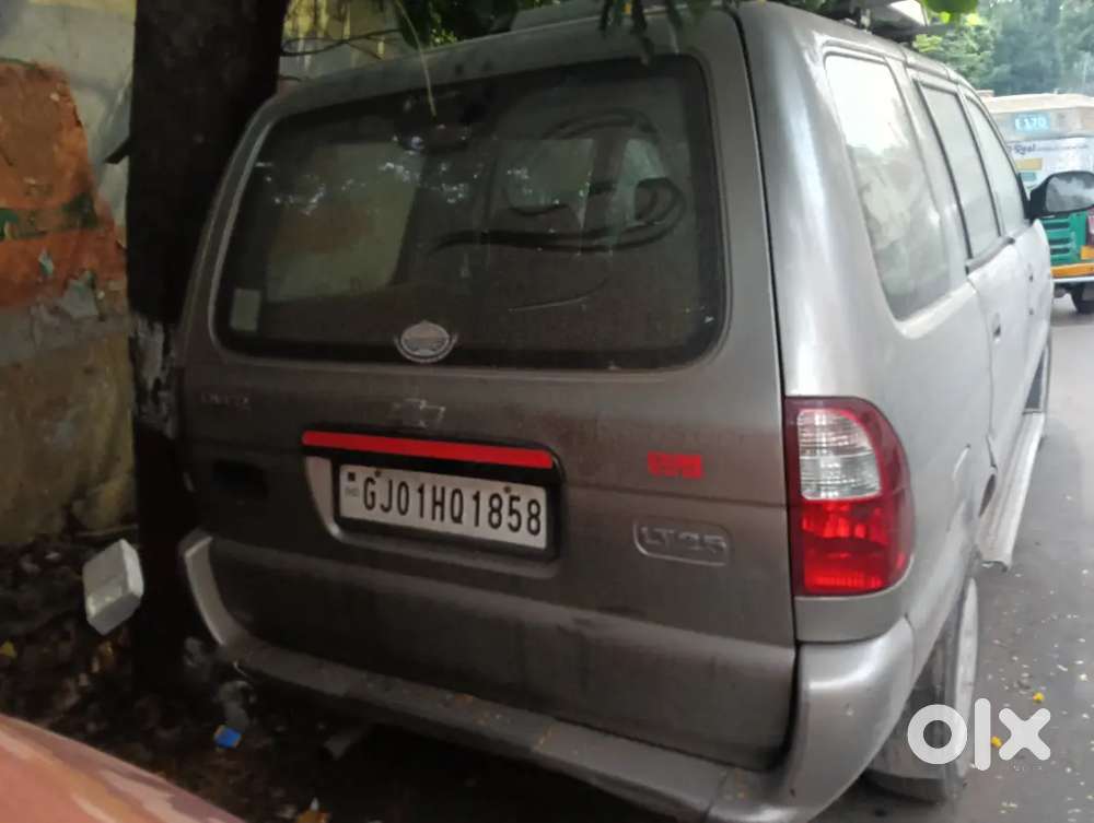 Chevrolet Tavera Elite 2008