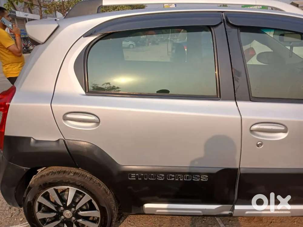 Toyota Etios Cross 2015 Diesel Well Maintained