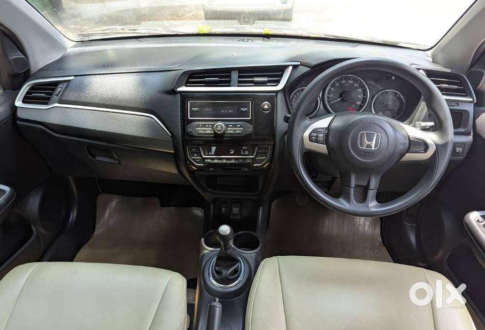 Honda Br-v I-vtec V Mt, 2016, Petrol