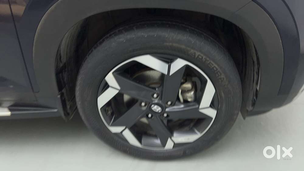 Hyundai Alcazar 1.5 Tdct Signature (o) 7s Petrol, 2023, Petrol