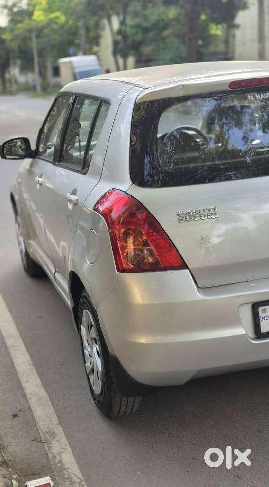 Maruti Suzuki Swift Vxi Optional, 2010, Petrol