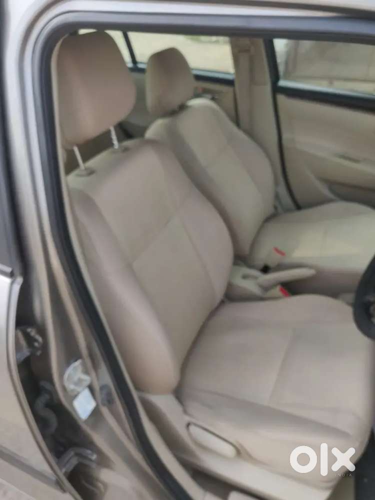 Maruti Suzuki Swift Dzire 2015