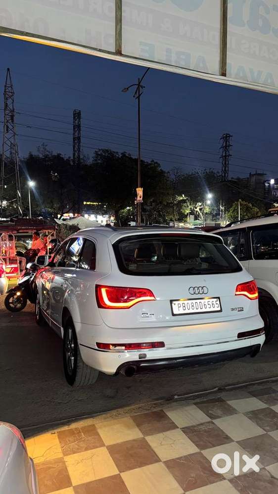 Audi Q7 2011 Diesel 140000 Km Driven All Original Nehotiable On Table