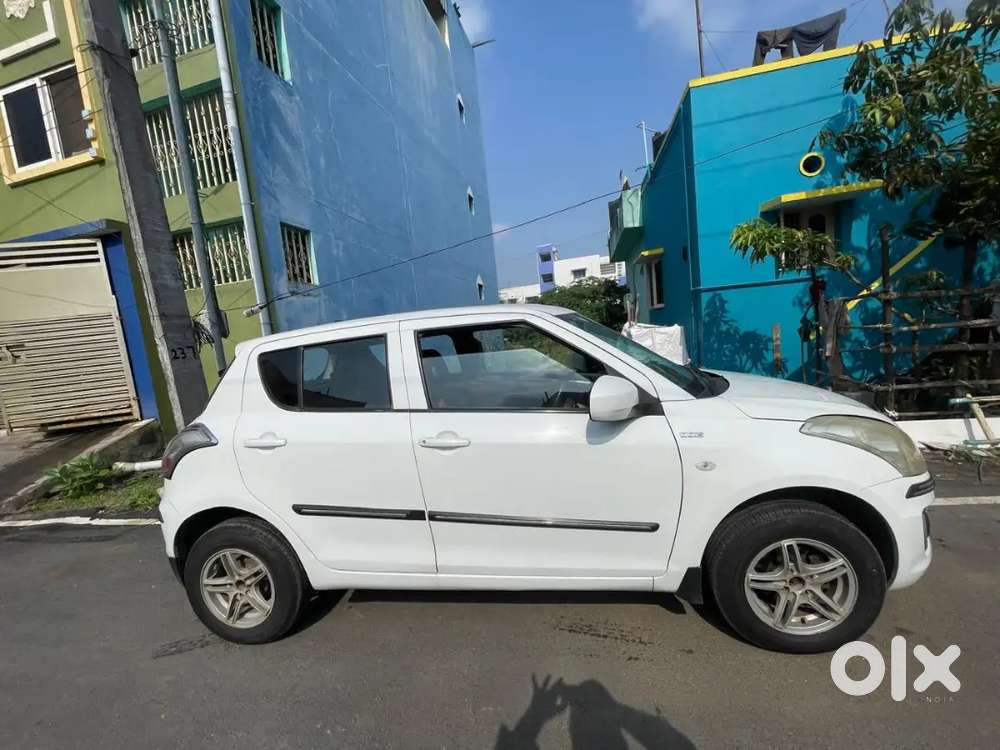 Maruti Suzuki Swift 2017 Diesel 130000 Km Driven