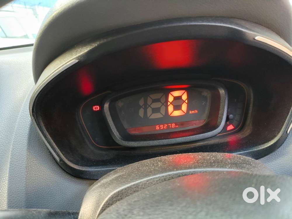 Renault Kwid 2019-ongoing 1.0 Rxt (o), 2017, Petrol