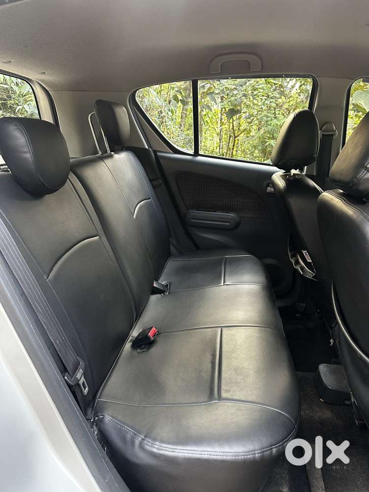 Maruti Suzuki Ritz Vxi, 2013, Petrol