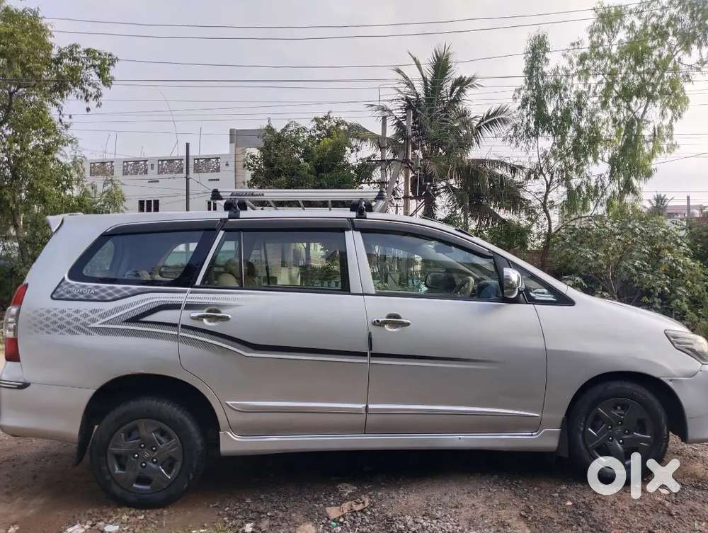 Toyota Innova 2.5 Diesel Manual 2014
