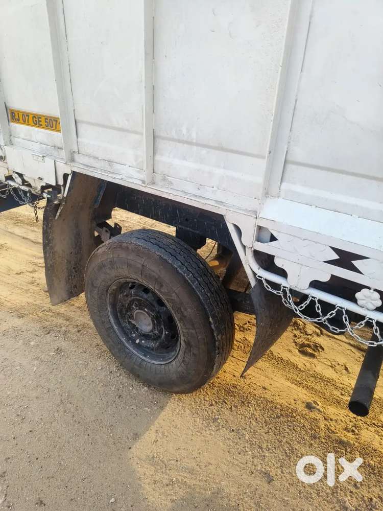 Mahindra Global Pik Up 2016