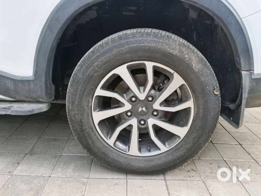 Mahindra Scorpio N Z8 Petrol At 7 Str, 2025, Petrol