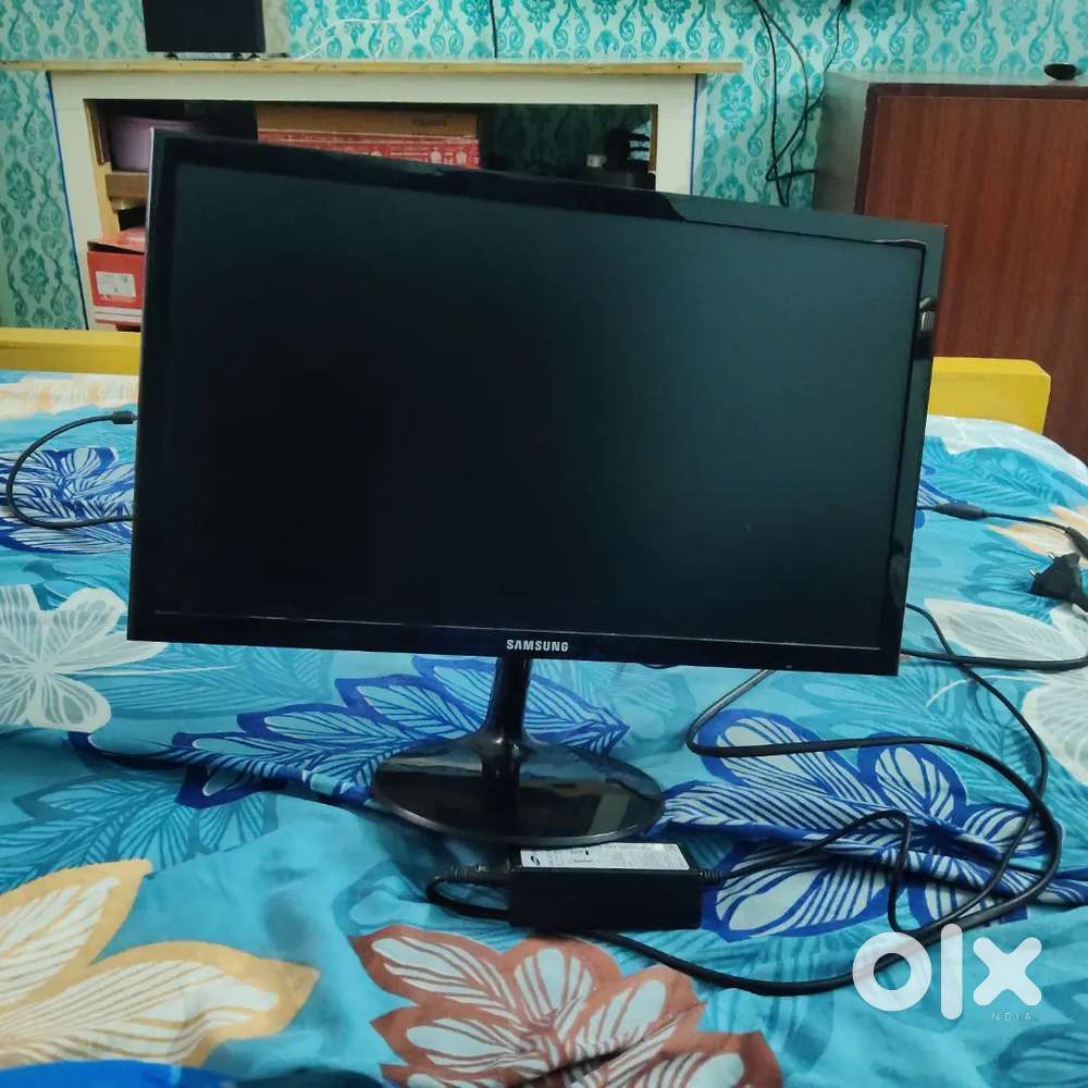 Samsung 19 inch lcd monitor screen,