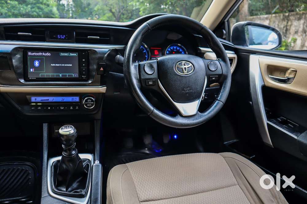 Toyota Corolla Altis [2014-2017] 1.8 G Cvt, 2015, Petrol