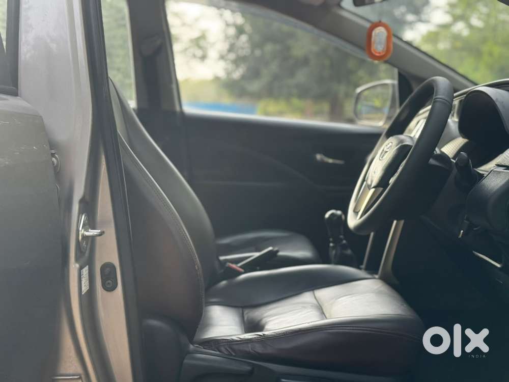 Toyota Innova Crysta 2.4 Gx Mt, 2022, Diesel