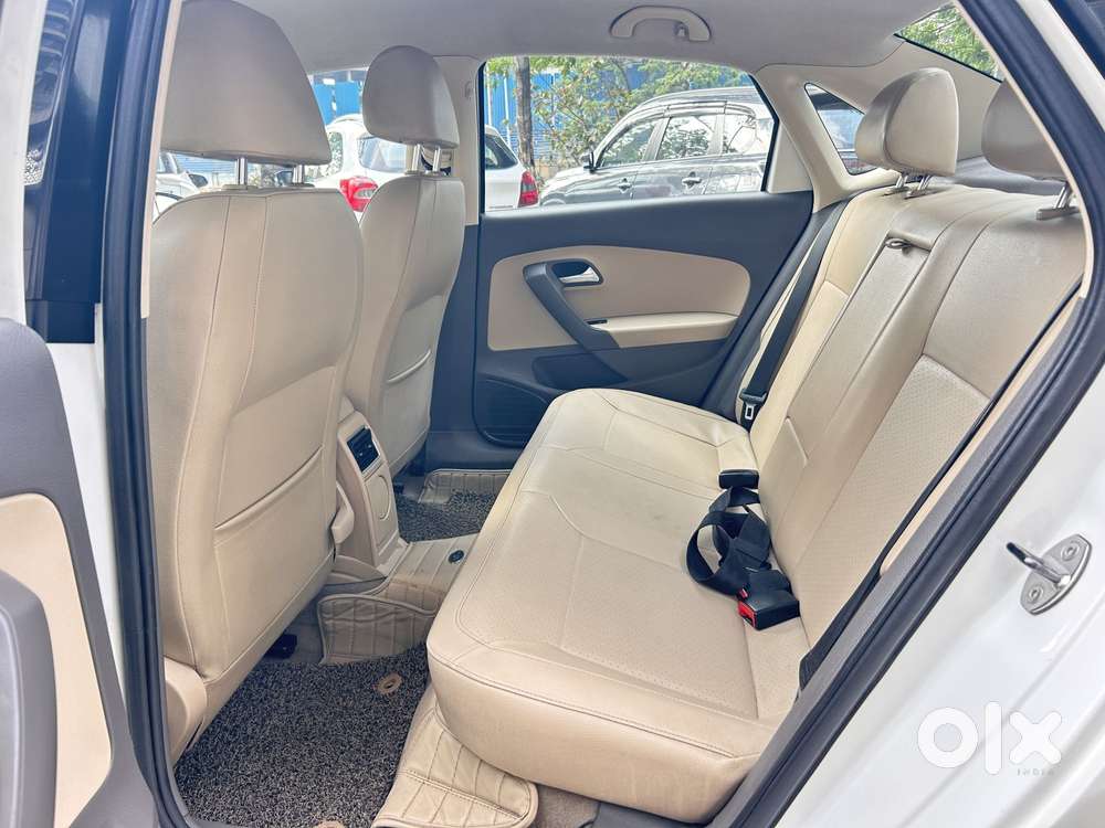 Volkswagen Vento 1.2 Highline Plus At 16 Alloy, 2017, Petrol