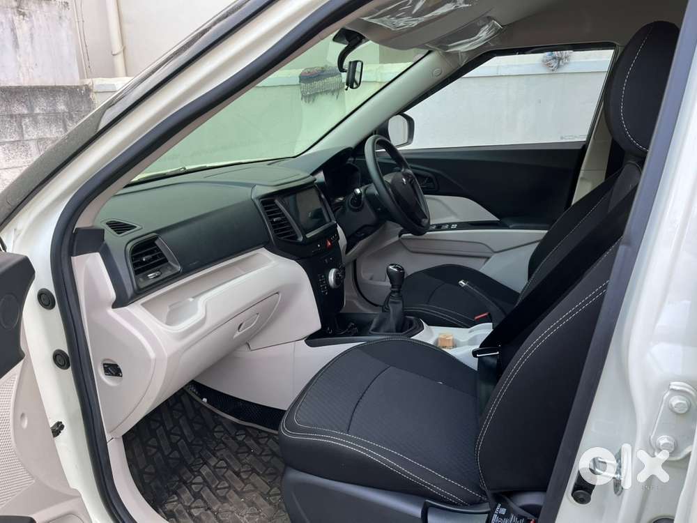 Mahindra Xuv300 Petrol 2023