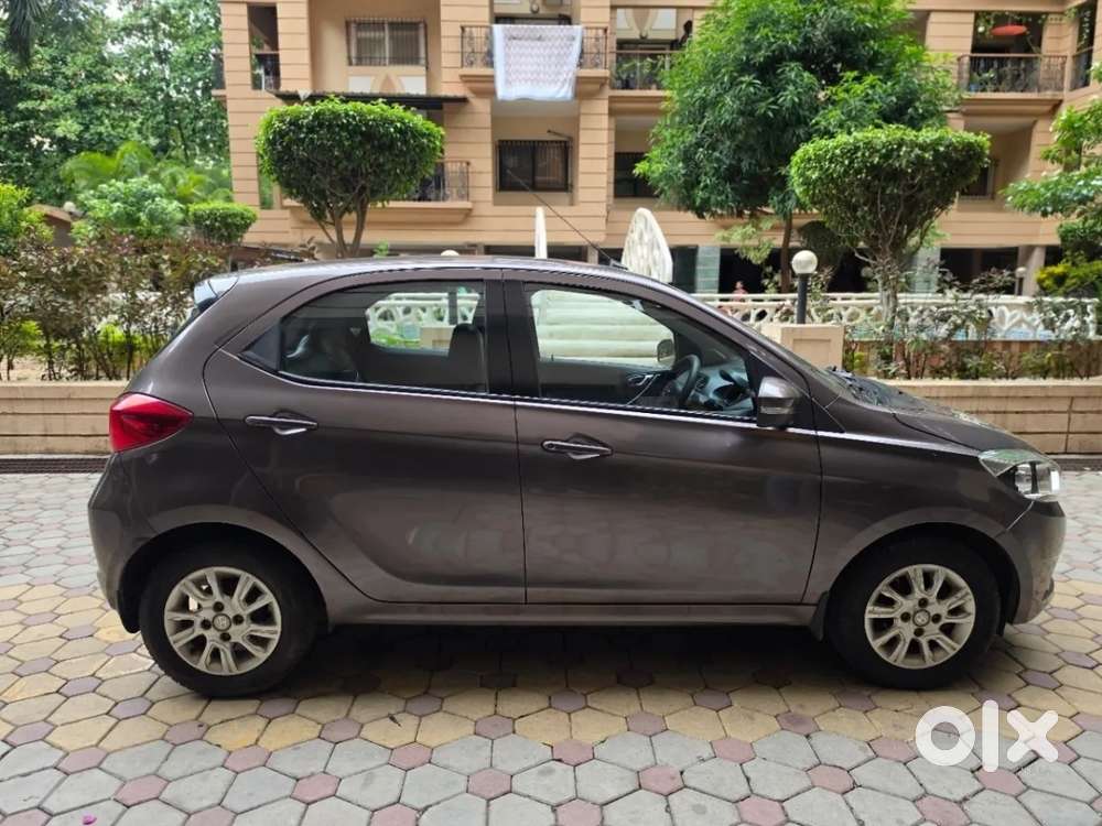 Tata Tiago Xza, 2018, Petrol