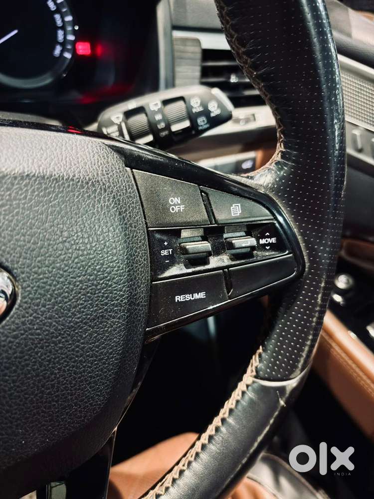 Mahindra Alturas G4 4wd At, 2019, Diesel