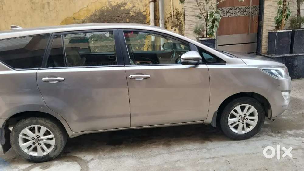 Toyota Innova Crysta 2019
