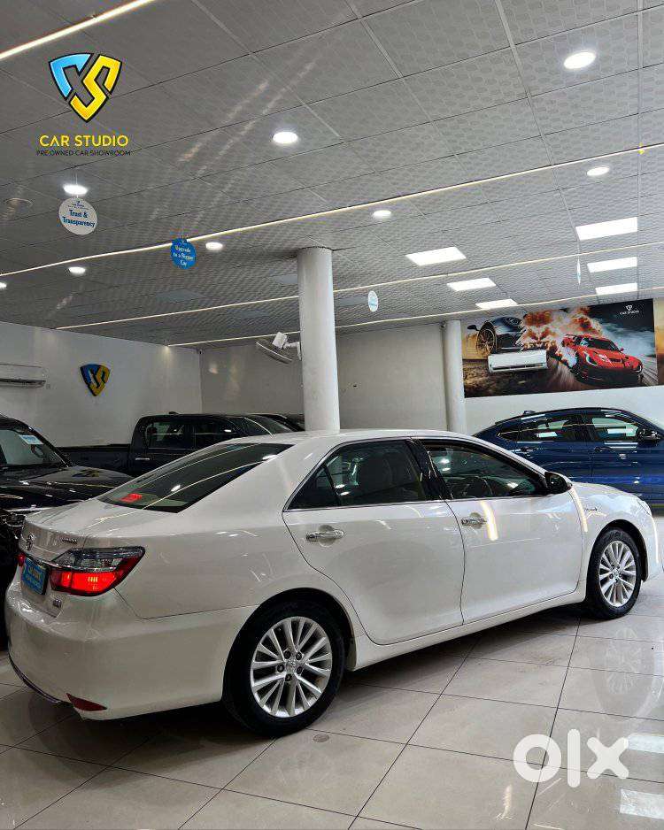 Toyota Camry Hybrid 2.5, 2015