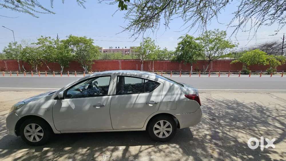 Super Mint Condition Car With 32 Kmpl Mileage