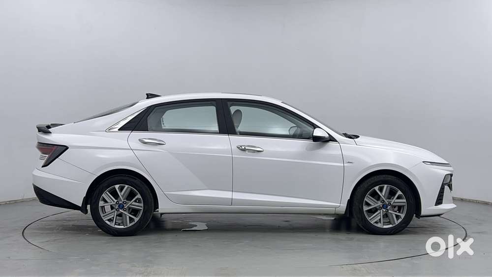 Hyundai Verna 1.5 Sx (o) Vtvt Ivt, 2024, Petrol