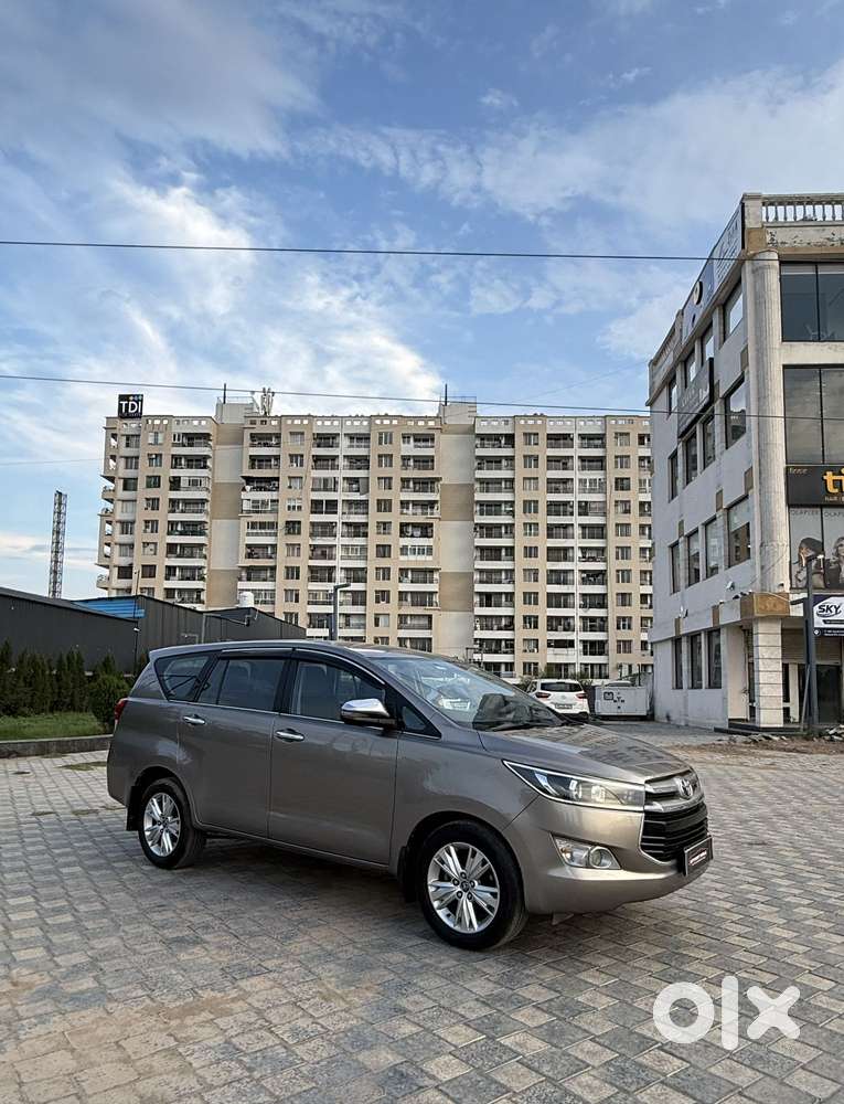 Toyota Innova Crysta 2.8z Automatic, 2018, Diesel