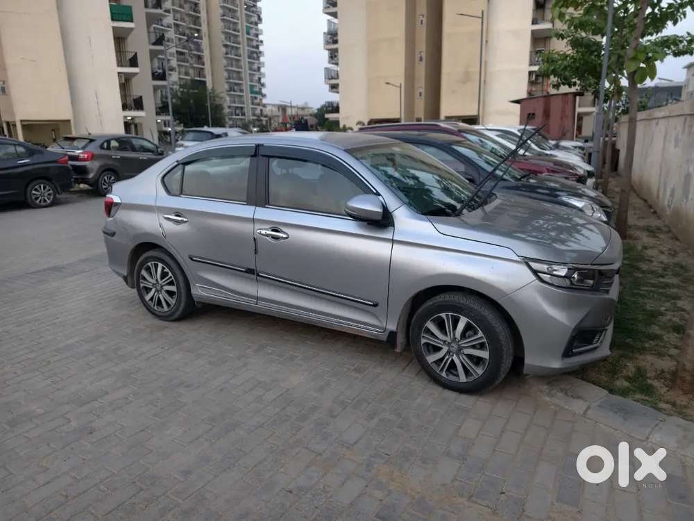 Honda Amaze 2024 Petrol Well Maintained.